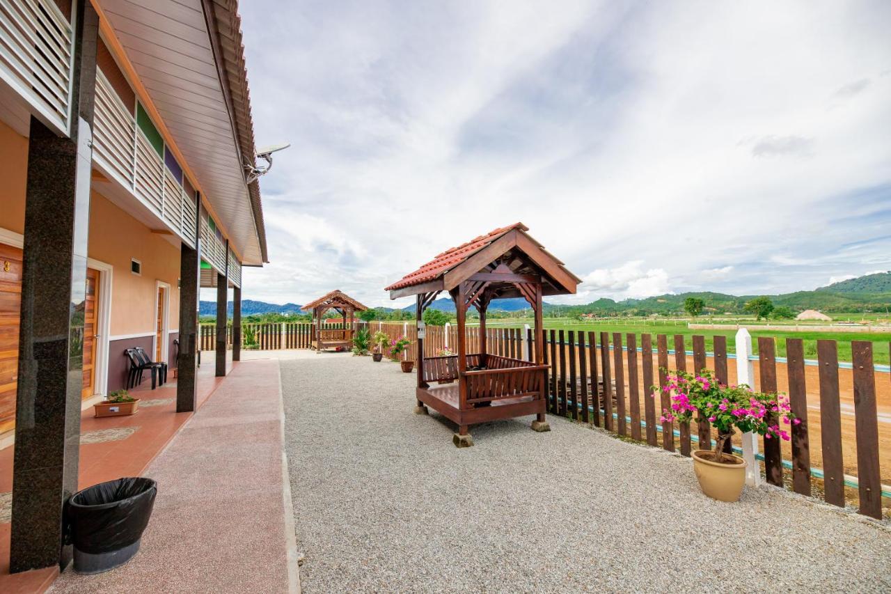 D' Village Cottage Pantai Cenang  Exterior foto